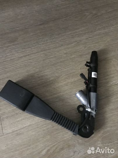 Преднатяжитель ремня безопасности bmwx5 E70 X6 E71