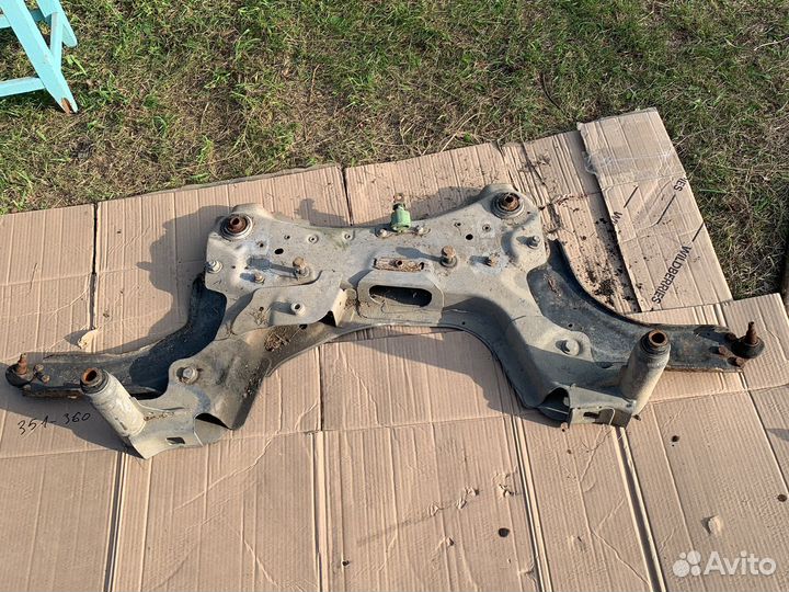 Подрамник передний renault scenic 3