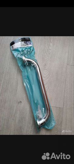 Поручень для ванной