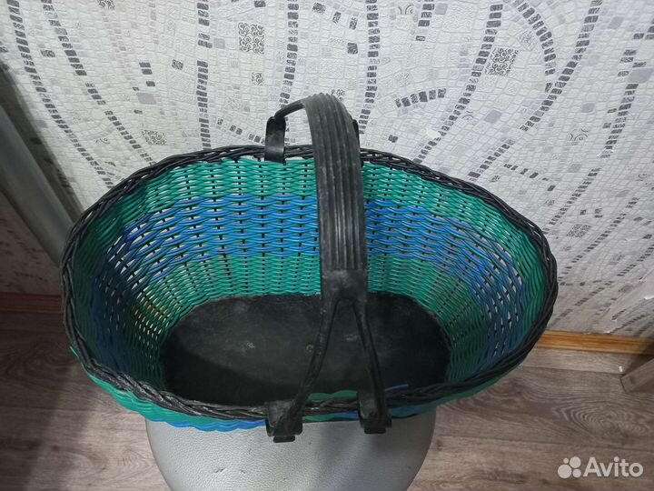 Плетеная корзинка