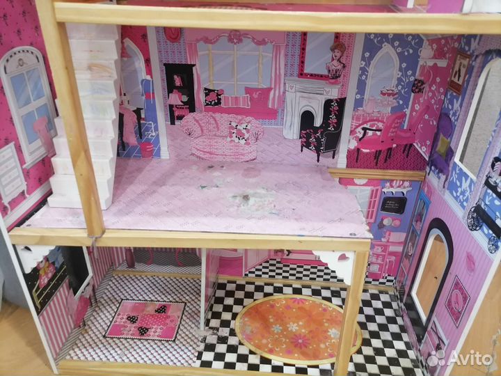 Домик кукольный