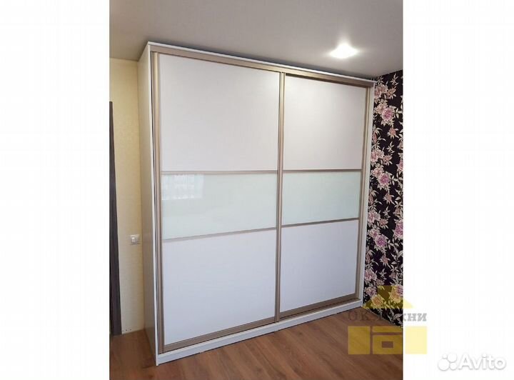 Угловой шкаф купе