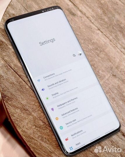 Samsung Galaxy S10+, 8/512 ГБ