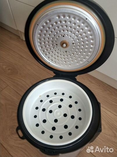 Мультиварка Polaris на запчасти