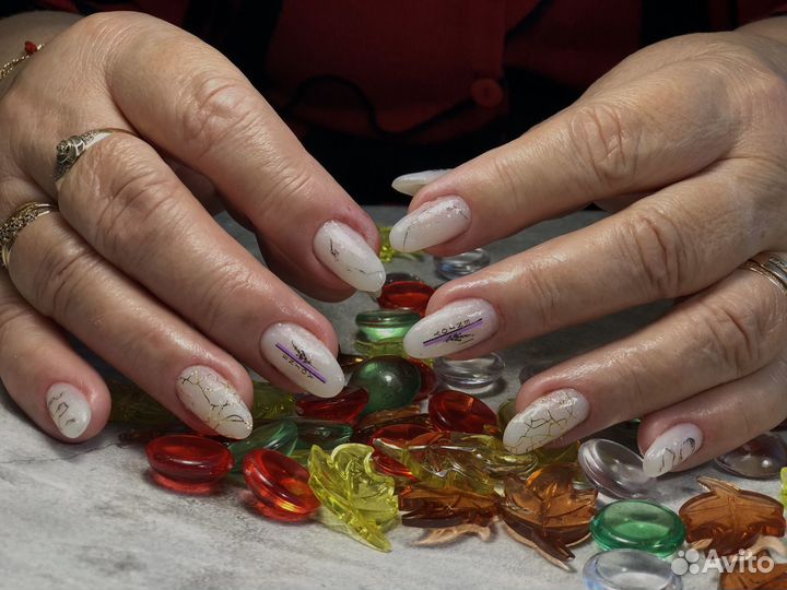 Нужна модель на наращивание ногтей