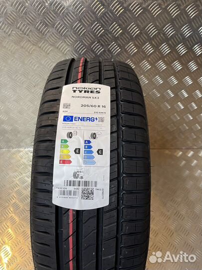Nokian Tyres Nordman SX3 205/60 R16 92H