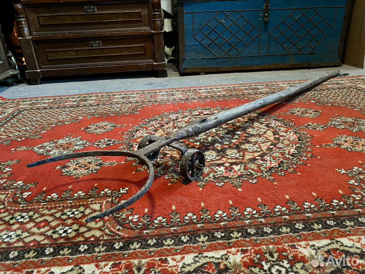 Ухват на колесиках старинный