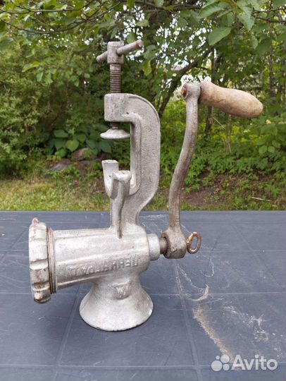 Мясорубка ручная СССР чугунная