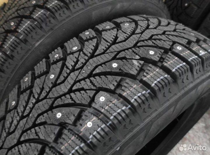 Pirelli Formula Ice 215/50 R17