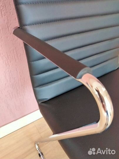 Кресло (стул) посетителя Таsк с доставкой