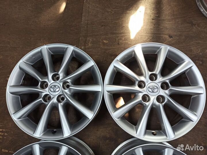Диски 17 5х114,3 оригинал Тойота из Японии