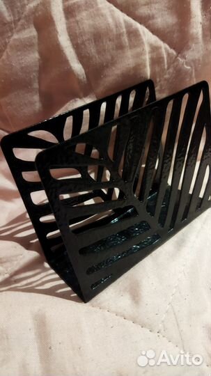 Вешалка настенная металлическая черная