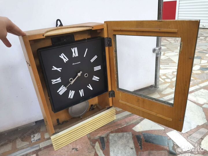 Часы настенные Янтарь с боем СССР На ходу