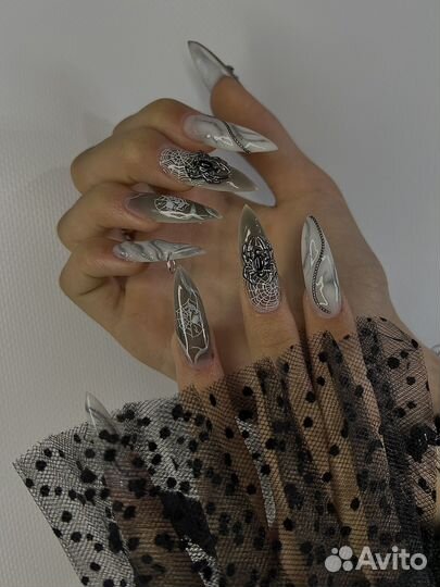 Маникюр. Наращивание ногтей. Педикюр