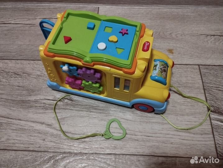 Развивающие игрушки машинка