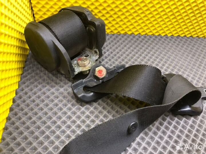 Ремень безопасности задний левый Mercedes-Benz