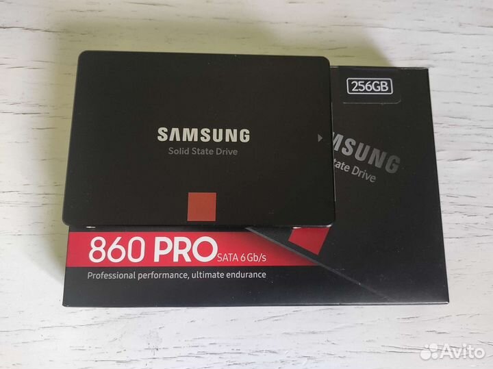 Жесткий диск ssd Samsung 256Gb 860 PRO SATA