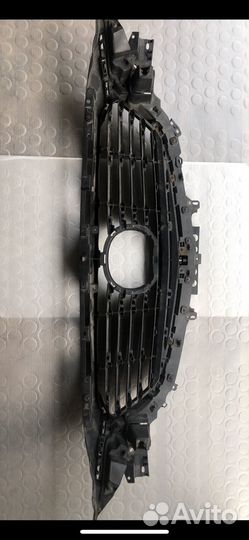 Решетка радиатора Mazda 6