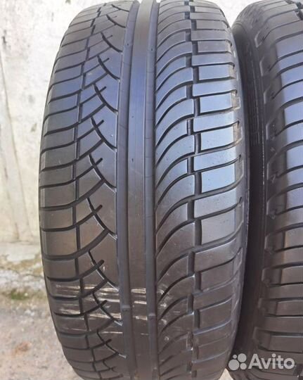 Michelin Latitude Diamaris 235/55 R17 99H