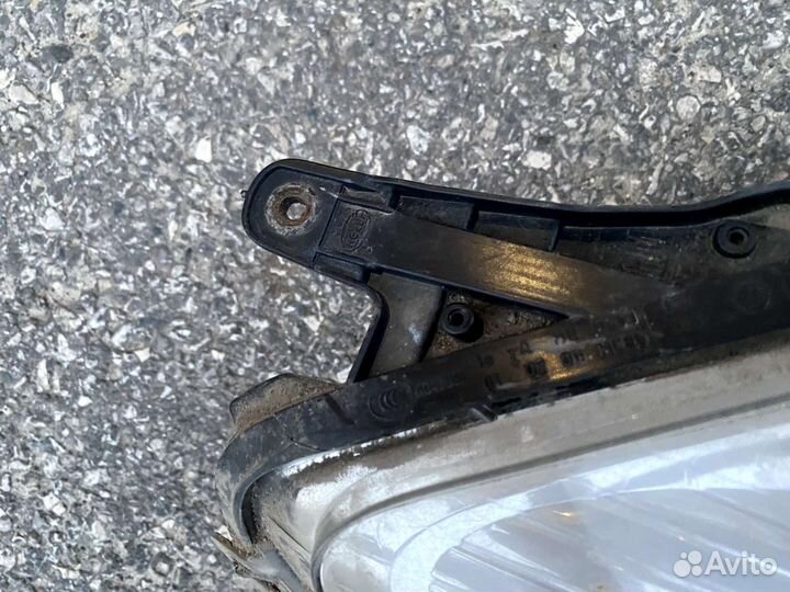 Фара Opel Astra H правая