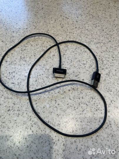 Кабель для зарядки планшета