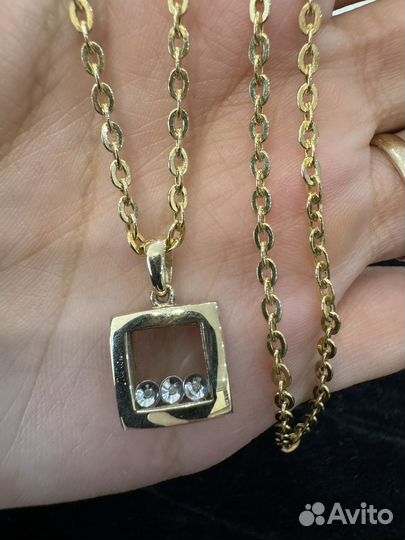 Золотой кулон Chopard