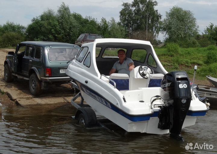 В наличии новый катер Wyatboat 3П с полурубкой