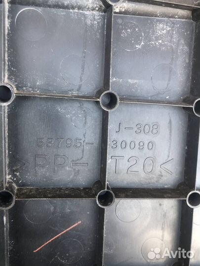 Крышка двигателя lexus GS