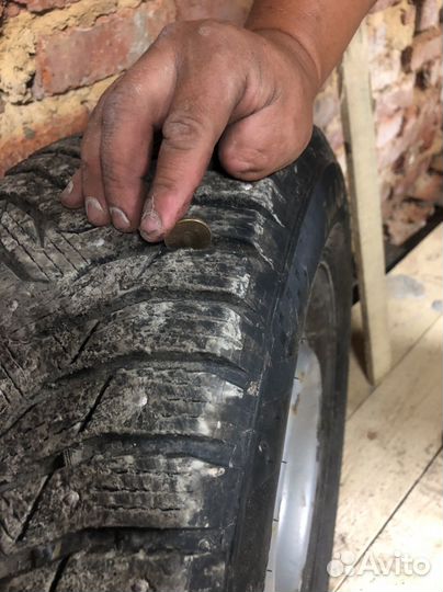 Marshal WinterCraft Ice WI31 215/65 R16 B