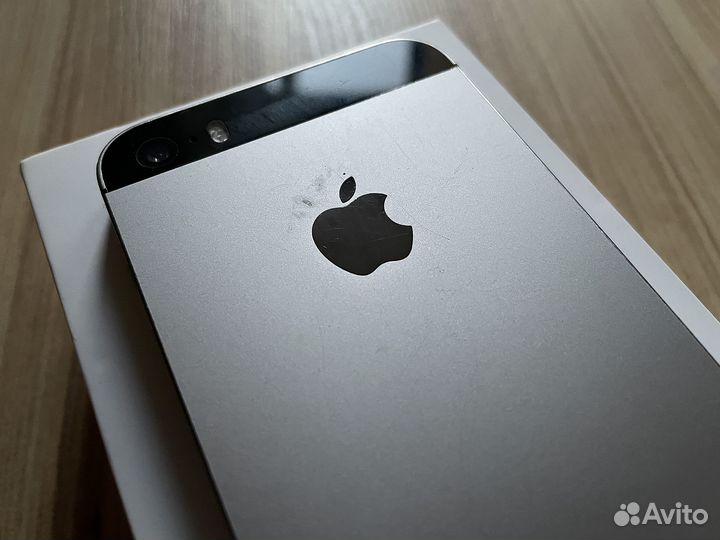 iPhone SE 32Gb 2018