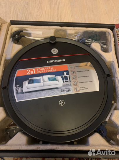 Робот пылесос новый