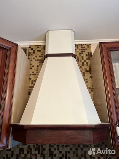 Вытяжка для кухни 60 см