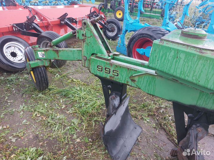 Плуг John Deere 2-7 корп. (975/995), 2009
