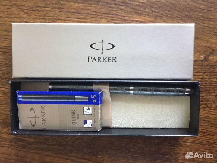 Ручка Parker перьевая новая с картриджами