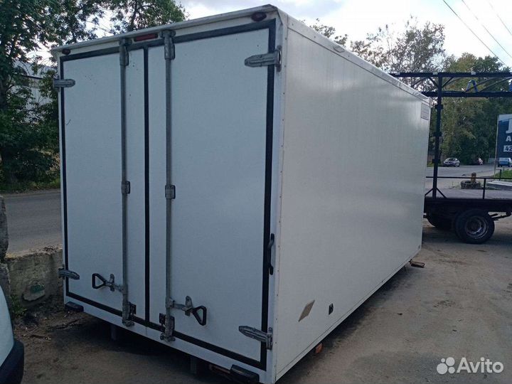 Фургон на фордтранзит