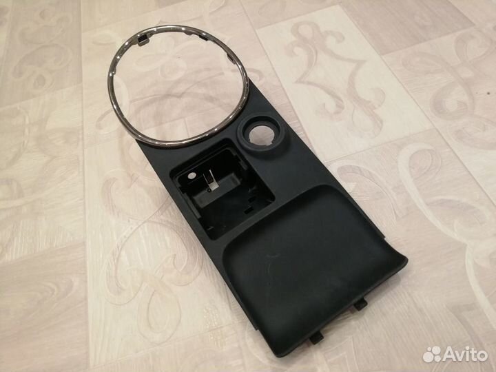 Накладка кулисы кпп Toyota Altezza Lexus IS200