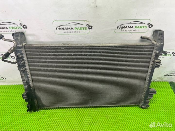 Радиатор охлаждения двигателя Mercedes Benz A W169