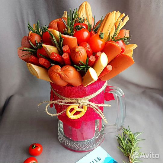 Мужские, сладкие букеты из киндеров, рафаэлло