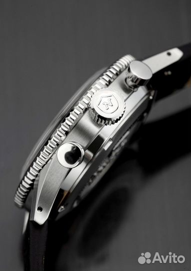 Новые Nivada Grenchen Chronoking (Paul Newman)