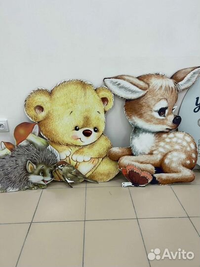 Фигуры для праздников, мольберт