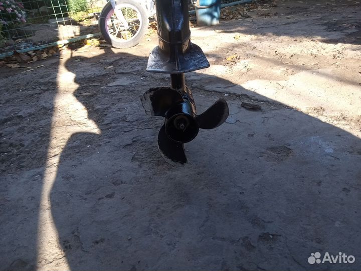 Лодочный мотор