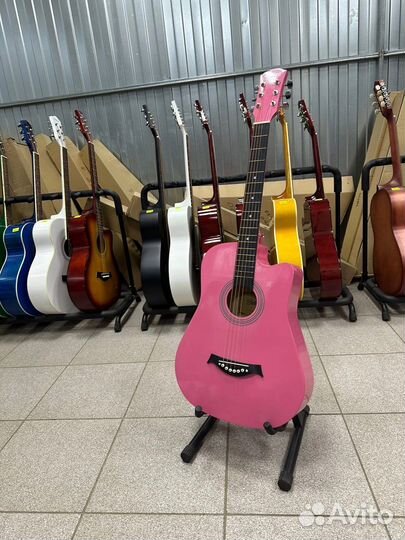 Акустическая гитара для девочек