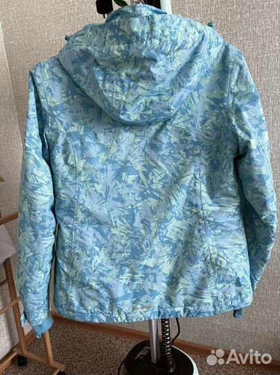 Горнолыжная куртка женская