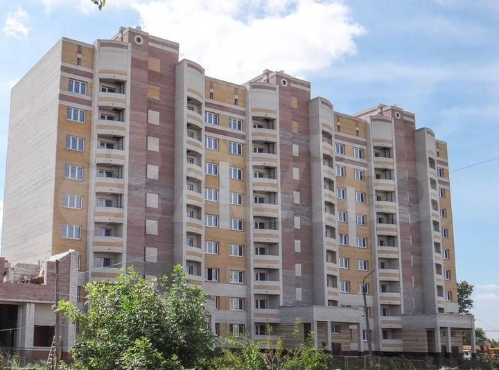 2-к. квартира, 57 м², 4/9 эт.
