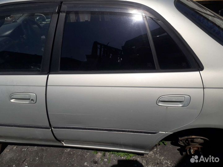 Toyota carina дверь ct 190