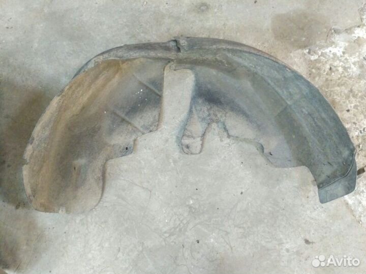 Подкрылок задний правый Skoda Octavia A5 2004-2013