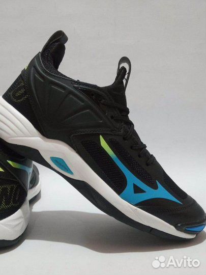 Кроссовки для волейбола Mizuno wave momentum 43