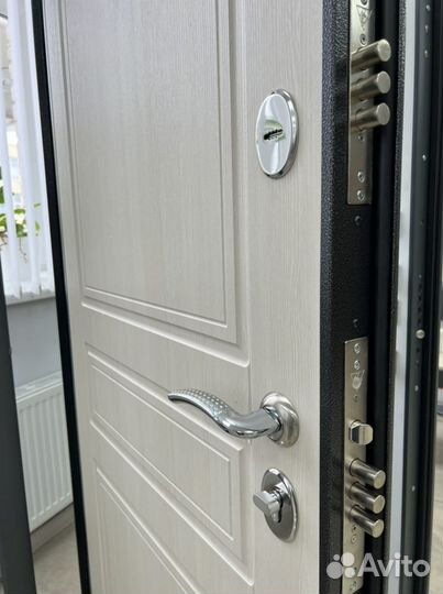 Дверь входная утепленная