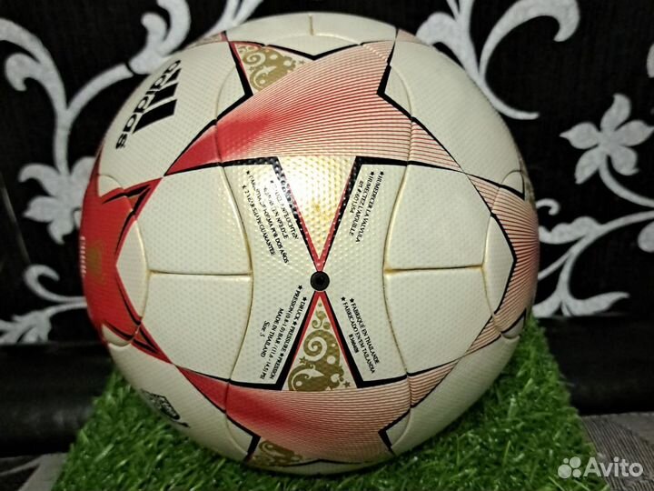 Футбольный мяч adidas Лига чемпионов 2008 Москва