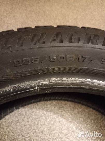 Goodyear Ultra Grip Ice Arctic 2 205/50 R17